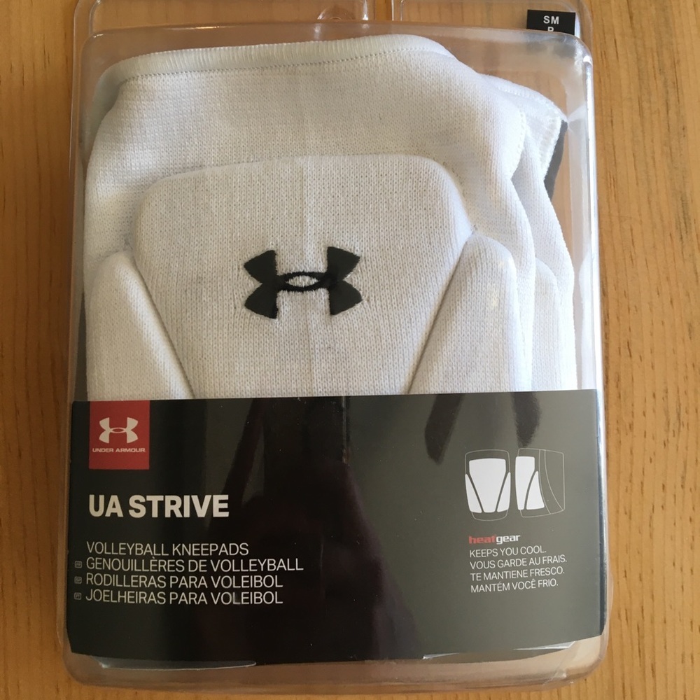 Under Armor Strive Volleyball Kneepads - Picture 2 of 4